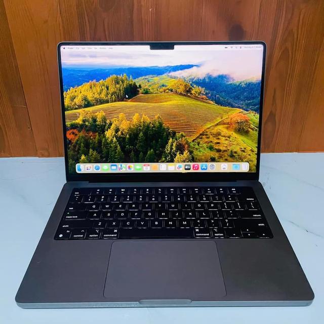 Macbook Pro M1 2021 14inch Spacegray ENNXO