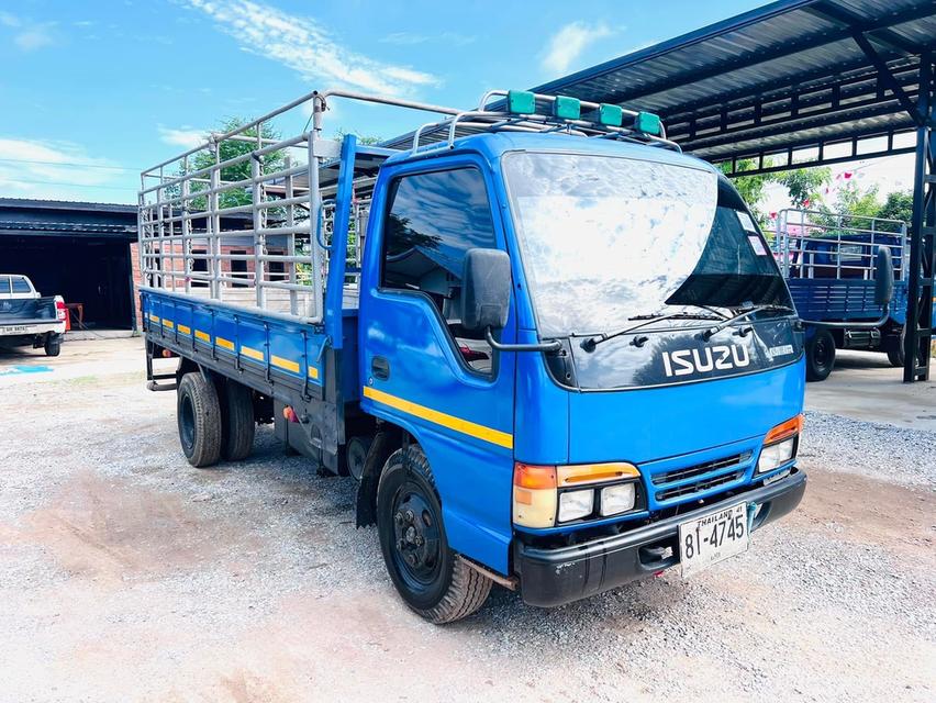 รถบรรทุก 6 ล้อเล็ก ISUZU NKR 110HP ปี 39 3