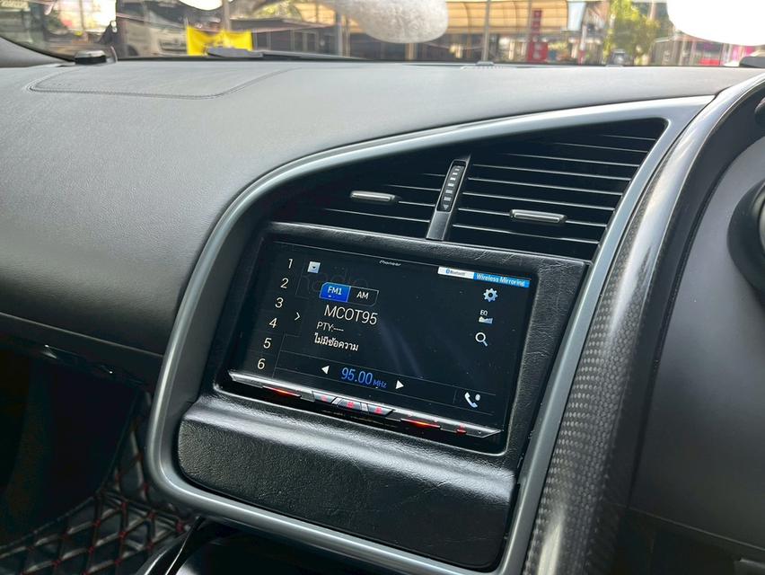 Audi R8 V8 FSI Coupe รถปี 2011 12