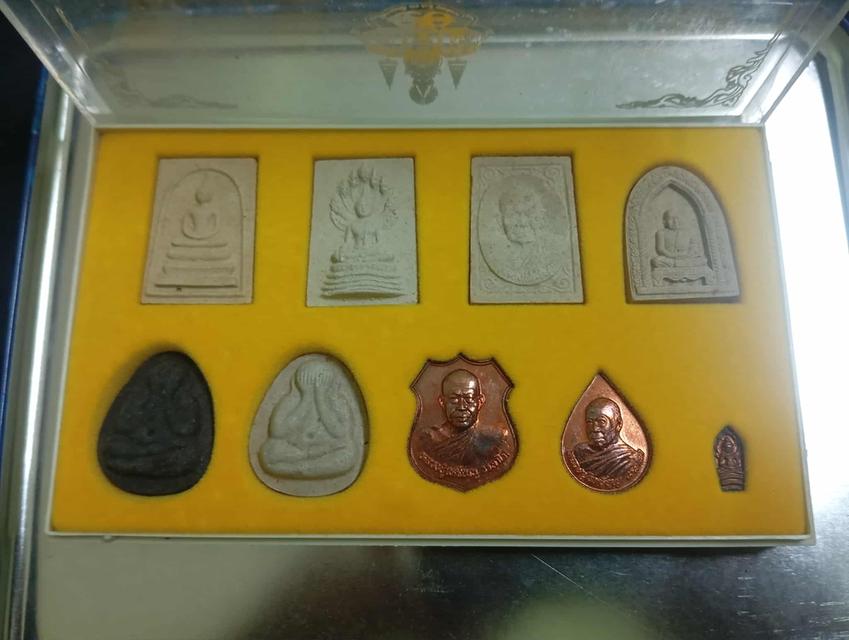 ครบเซ็ตยกกล่องครับส่งได้รับกับมือได้ครับ