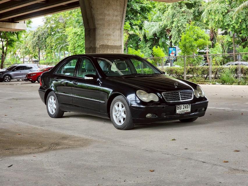 Benz C180 W205 ปี 2004
