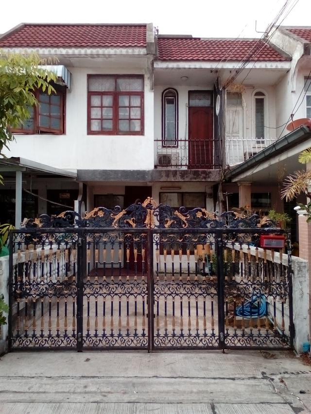 ทาวน์เฮ้าส์2ชั้นให้เช่า 1