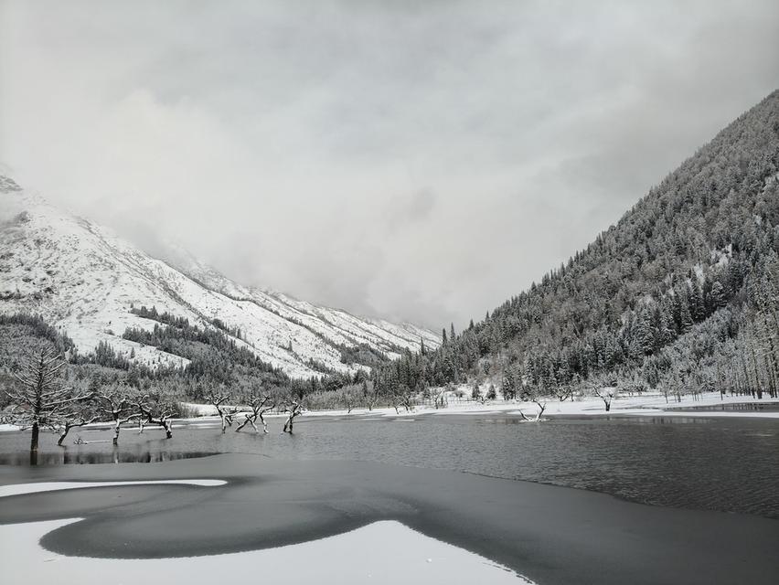 เที่ยว จิ่วจ้ายโกว ภูเขาสี่ดรุณี เฉิงตู นั่งรถไฟความเร็วสูง 6วัน 5คืน 4