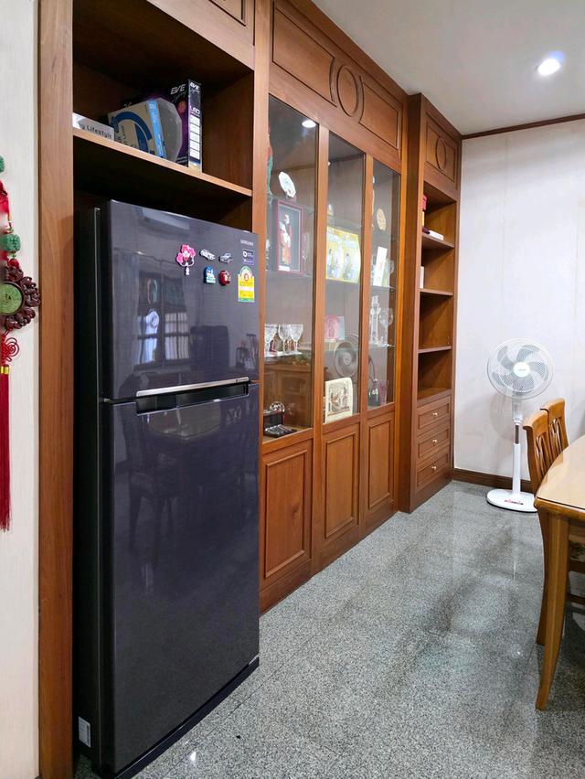 ขายบ้านทาวน์โฮมหลังคู่ 3 ชั้น ทำเลทองติด CDC ตรงข้าม Central Eastville เฟอร์ครบ พร้อมอยู่ 8