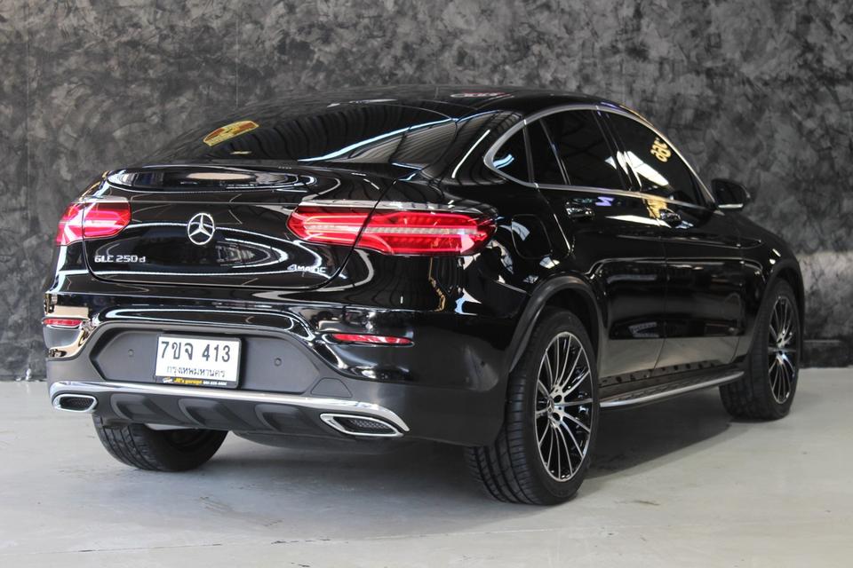 รหัสรถ JRS413 Benz GLC250 Coupe 4Matic Amg ปี 2018 วิ่งเพียง  120,000 km รถตัวถังเดิมสวย รูปที่ 4