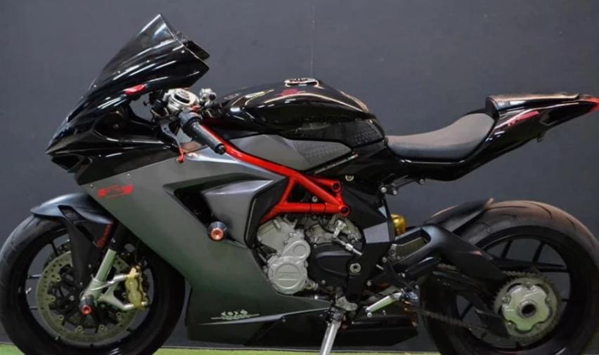 MV Agusta F3 675 ปี2015 สภาพน้างฟ้าแรธ์ไอเท็ม 3