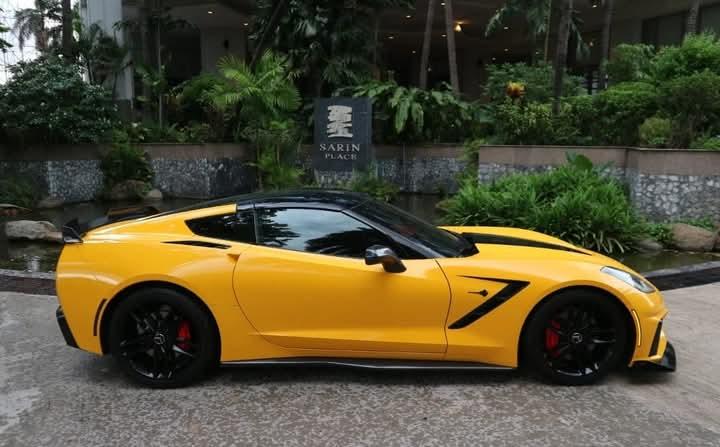 ขาย Chevrolet Corvette สีเหลือง 3