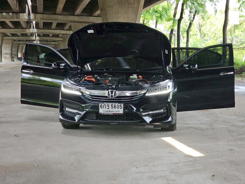 Honda Accord 2.0 Hybrid Tech Sunroof 9