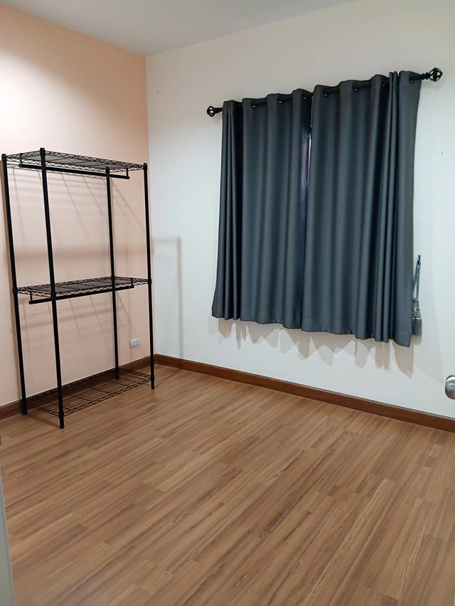 ให้เช่าทาวเฮ้าส์ ไอลีฟทาวน์ พระราม 2 กม 18 3