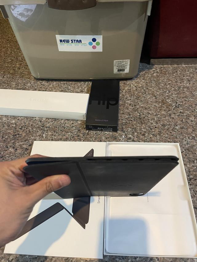 ขายSmart Key BoardiPadPro11นิ้วปีใหม่2กล้องแล้วยกกล่องไร้รอยตกใช้งานดีทุกๆฟังชั่น