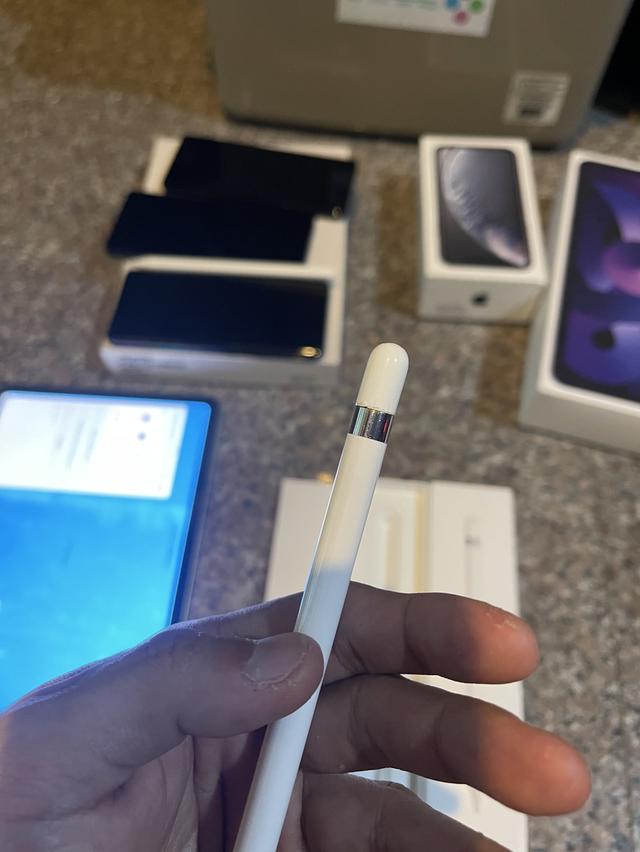 ขายApple Pencil ของแท้ยกกล่องสวยๆใช้งานดีทุกๆฟังชั่นถูกมากๆๆๆ