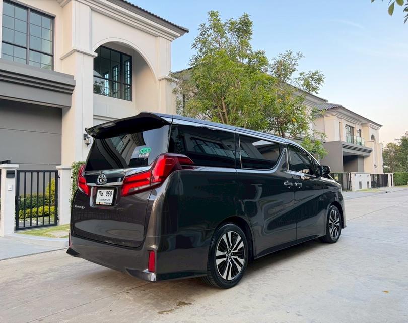 TOYOTA ALPHARD 2.5 SC package 2022มือเดียวป้ายแดง น็อตไม่เคยขยับซักตัว ประวัติศูนย์ (ไม่รวมทะเบียน) รูปย่อยที่ 4