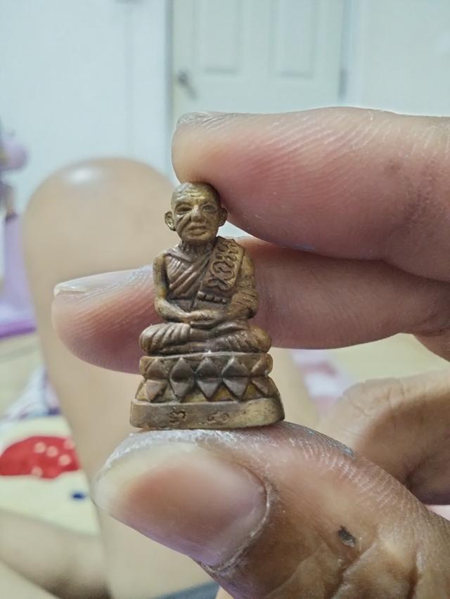 หลวงปู่สมาน รุ่นเจ้าสัวมหาเศรษฐี