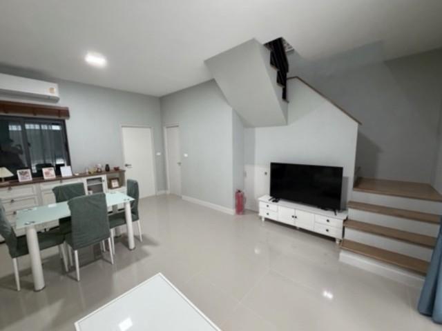 ให้เช่าทาวน์เฮาส์2ชั้น18ตร.ว3นอน2น้ำแอร์ฯเฟอร์ครบ ตกแต่งสวย จอดรถ2คันเช่า 23,000บาท/เดือน 4