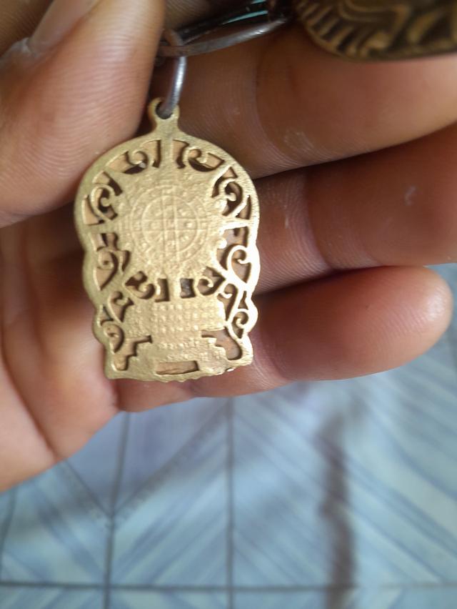 เหรียญฉลุหลวงปู่ทิม8รอบปี2518
