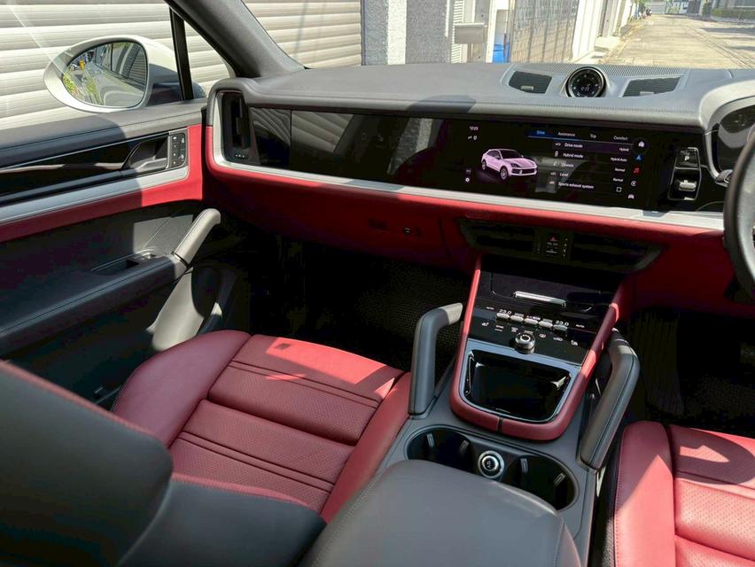 Cayenne Coupe E-Hybrid 5