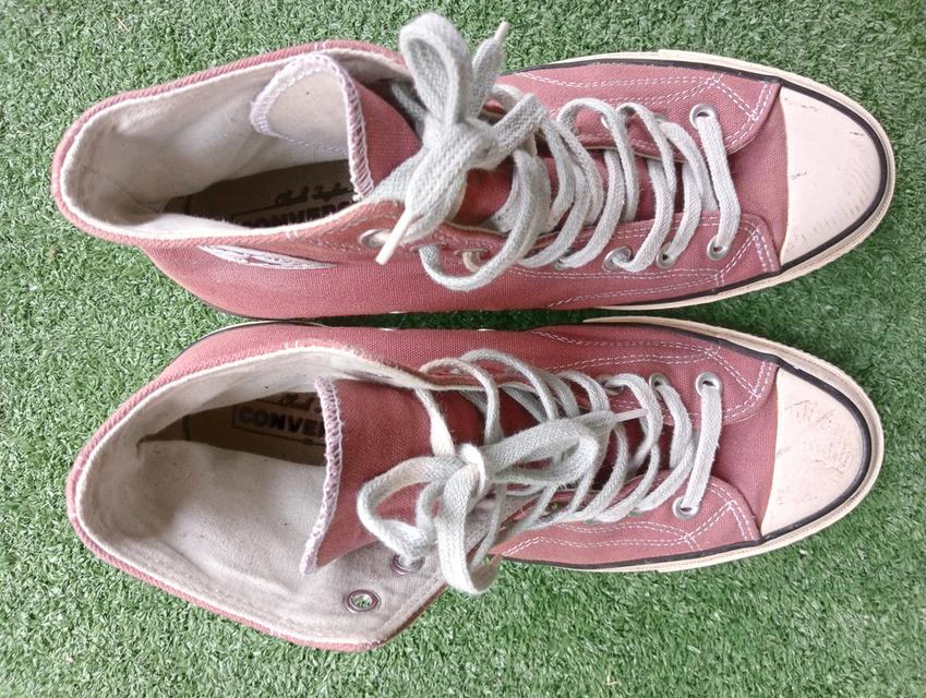 CONVERSE ผ้าใบหุ้มข้อมือสอง สภาพเหมือนใหม่ จัดส่งฟรี!!!เก็บปลายทาง