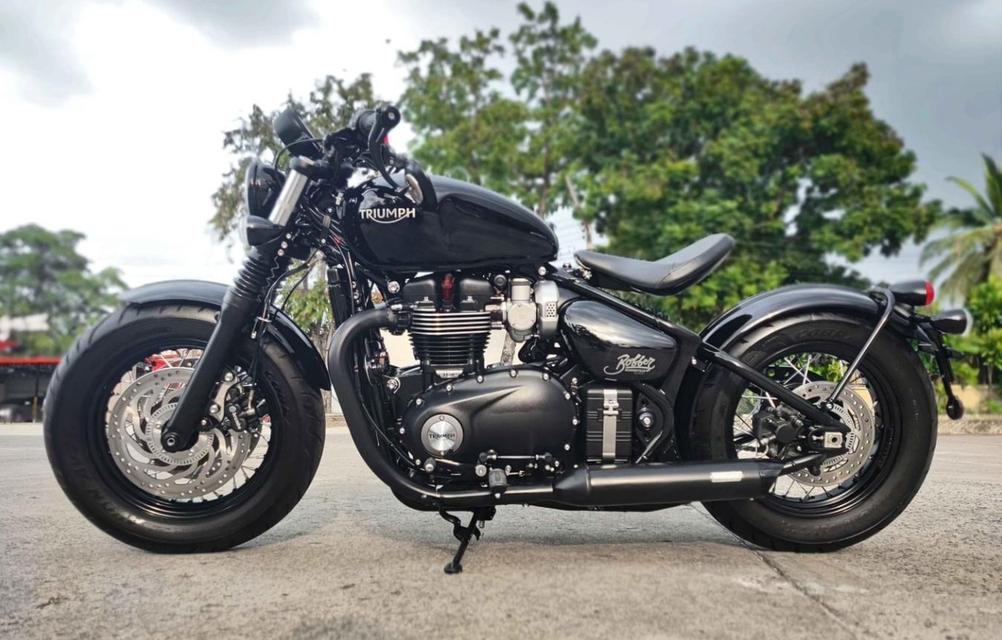 ขายด่วน Triumph Bonneville Bobber สีดำ ปี 20