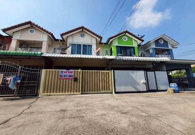 ขายทาวน์เฮ้าส์ หมู่บ้านซื่อตรง สายไหม ซอยหทัยราษฎร์ 98 เนื้อที่ 20 ตร.ว. บ้านสวย พร้อมอยู่ 1