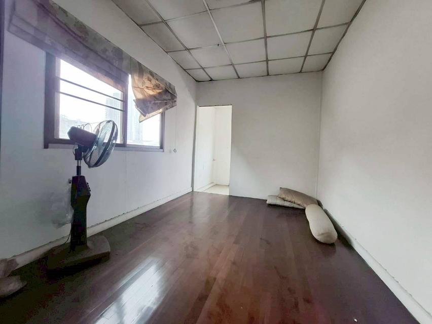 ขายบ้าน 2 ชั้น หลังมุม หมู่บ้านชัยวิวัฒน์4 ซอยติวานนท์ 13 5