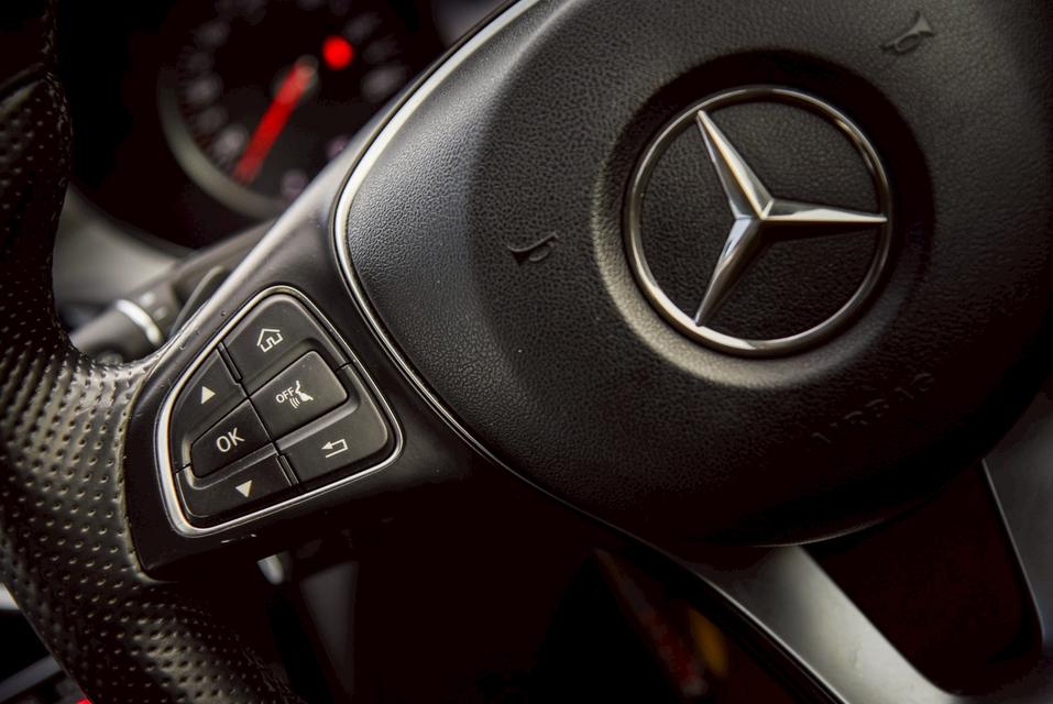 รหัสรถ CBL9198 Mercedes-Benz C180 Avantgarde [W205] AT 2015 13