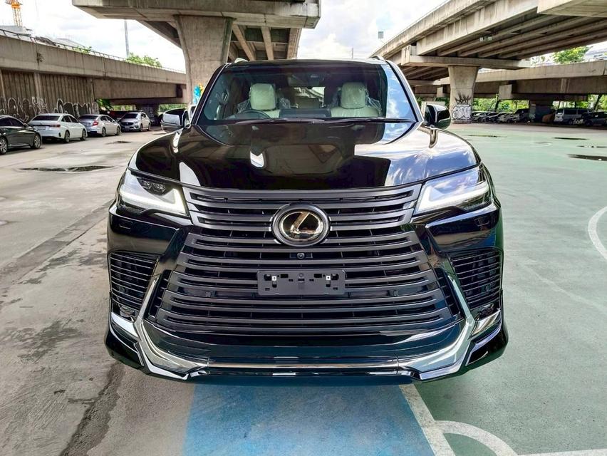 รหัสรถ PEAT53 LEXUS LX600 7 seat เครื่อง 3.5 turbo 415 แรงม้า 15