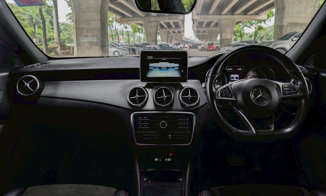 Mercedes-Benz CLA 250 AMG W117 ปี 2016
