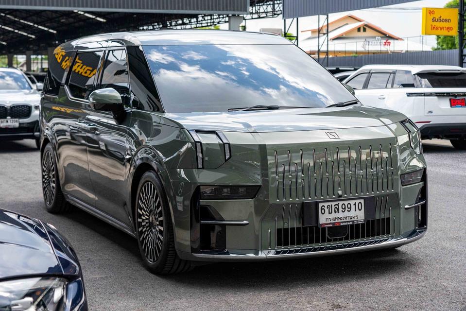 รหัสรถ NP9910 🚘 ZEEKR 009 Flagship 6-Seats AWD ปี 2025