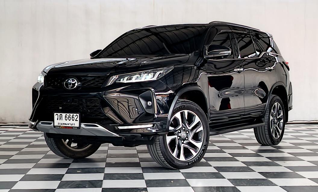 รถยนต์มือสองพร้อมใช้งาน