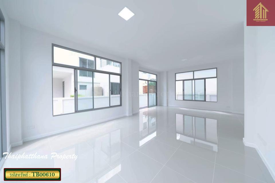 เพอร์เฟค เพลส รามคำแหง - สุวรรณภูมิ 4