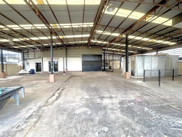 ขายโกดังออฟฟิศ200 ตร.ว.พร้อมห้องพักคนงานย่านลาดหลุมแก้วปทุมธานีถนน340 346ระบบไฟฟ้า3เฟส 2
