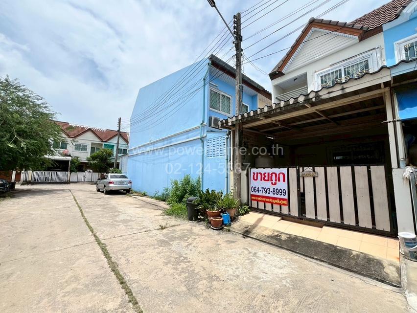 บ้านริมน้ำ ( วัดนาวง )  ถนนพหลโยธิน ต.หลักหก อ.เมืองปทุมธานี จ.ปทุมธานี 2