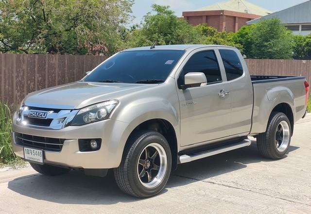 ISUZU D MAX  Hi-lander 2.5 Z Ddi VGS MT CAB ปี 2014  พร้อมใช้ ฟรีดาวน์ T.086-527-9533 1