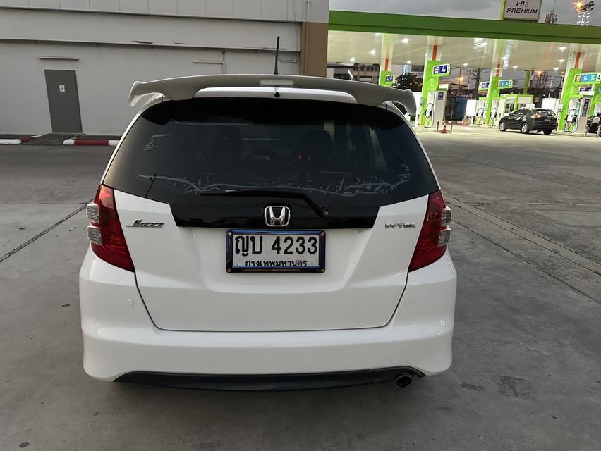 Honda Jazz 1.5 SV AT 2011 รูปที่ 6