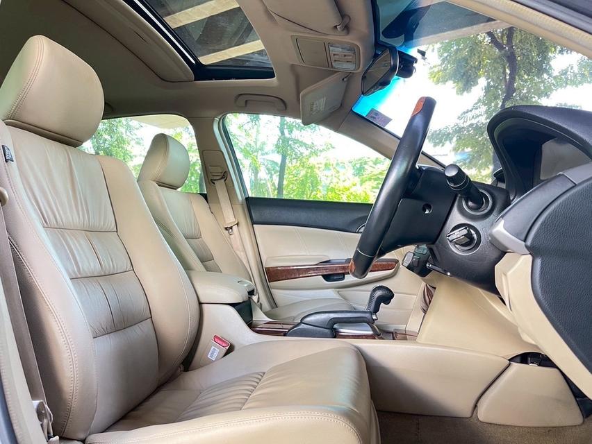 รหัสรถ WMT53 Accord 2.4JP CBU ปี 2012 ไมล์ 203,727 km 8