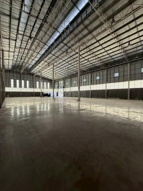 ให้เช่าโกดัง 1200 ตร.ม. ย่านบางซื่อ-ประชาชื่น ใกล้เกษมราษฎร์ ประชาชื่น ใกล้ทางด่วน รถเทรลเลอร์เข้า-ออกได้ 4