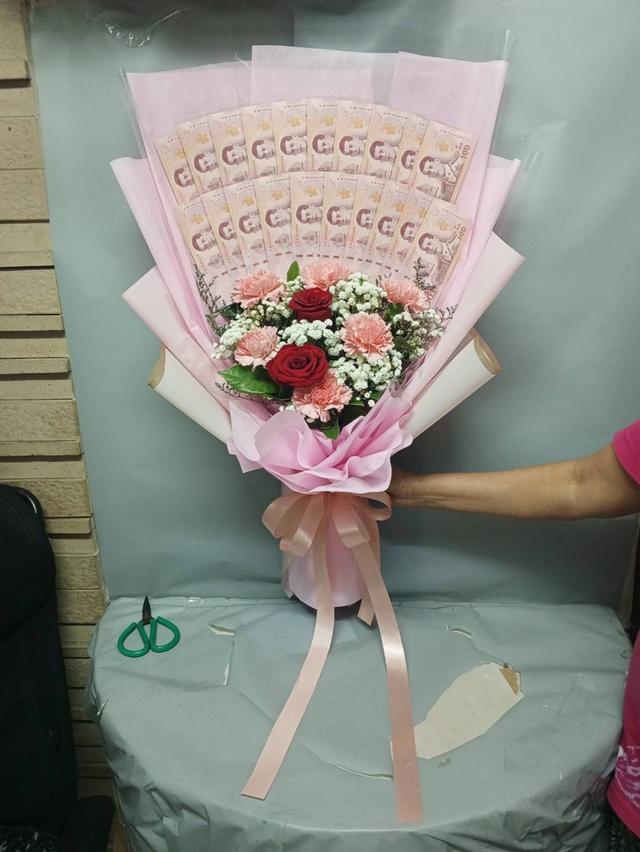 ช่อแบงค์พร้อมดอกไม้สด จัดส่งให้ฟรีตลอด24ชม. ส่งห้วยขวาง ประชาสงเคราะห์ ดินแดง ถนนสุทธิสารวินิจฉัย อินทรามระ ประดิพัทธ์ สะพานควาย สนามเป้า พระราม6 รูปที่ 5