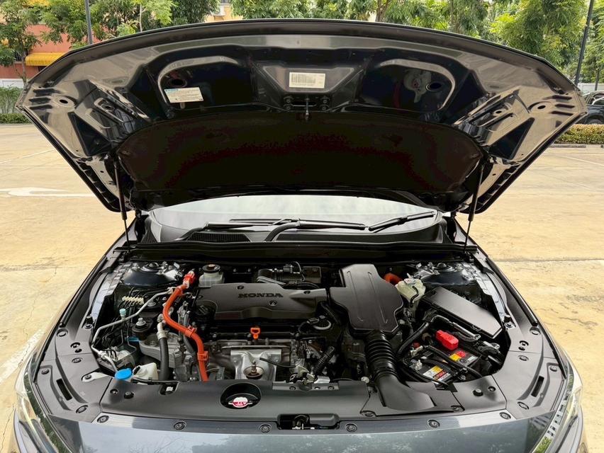 รหัสรถ AP2244 #Honda #Accord 2.0 eHEV TECH Top  ปี 22  สีเทา 18