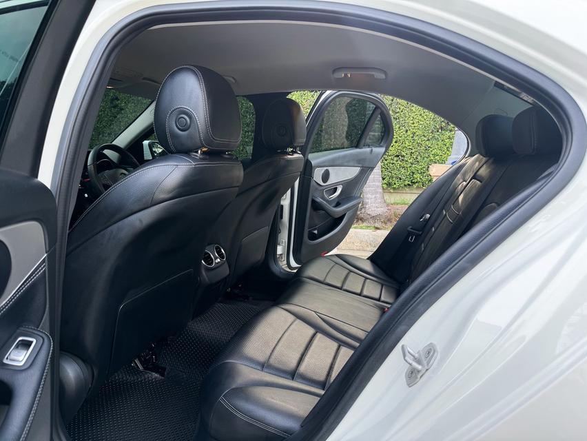 รหัสรถ AVA6292 📌 Benz C200 AMG เบนซินล้วน w205 ปี 2016  13