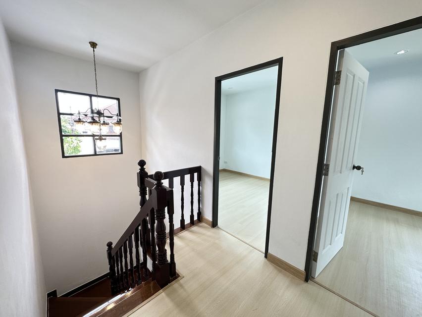 ฟลอร่าวิลล์ สุวินทวงศ์ 17