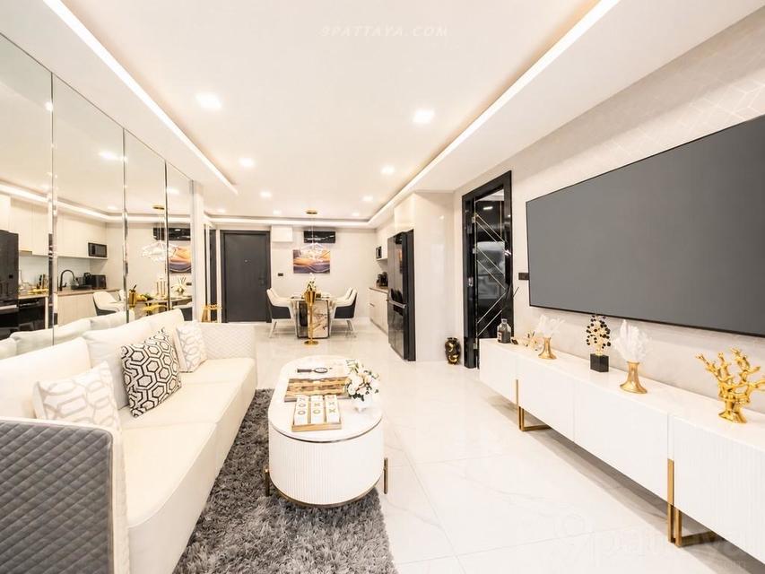 Grand Solaire Noble Pattaya for SaleSpacious 2-bedroom condo in Central Pattaya.2 bedrooms, 2 bathrooms94 sq.m.Foreign Quota availableFloors 5–42 6