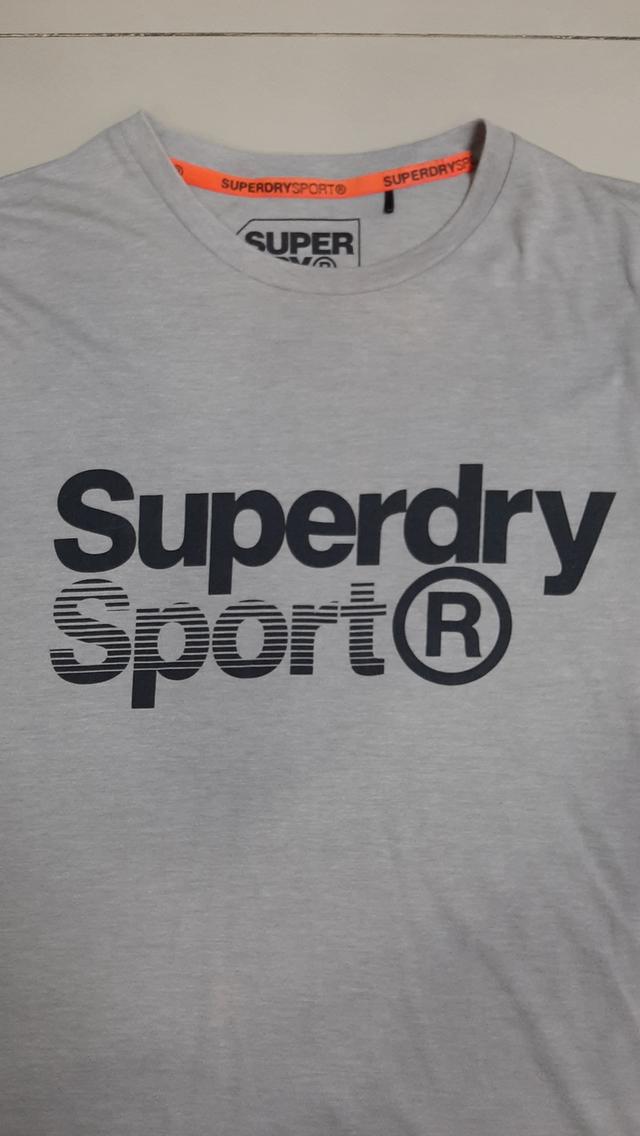 เสื้อยืด Superdry SizeM สีเทา มือสอง รูปย่อยที่ 3