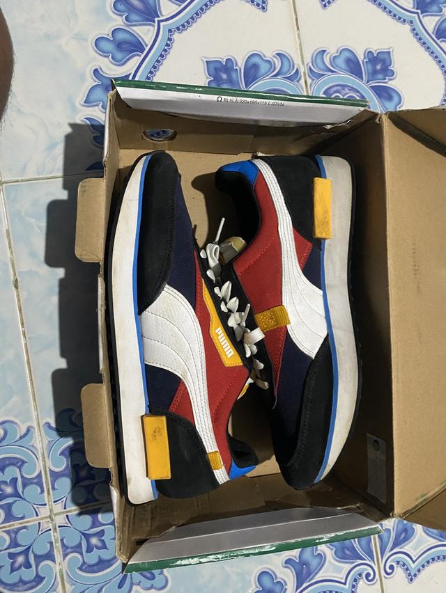 รองเท้าซื้อมาไม่ค่อยได้ใส่ พูม่า สวยๆ