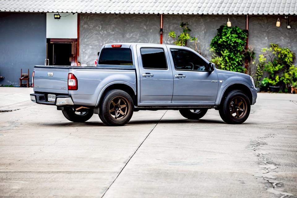 Isuzu D-Max Hi-Lander Cab4 3.0 Di Turbo เกียร์ออโต้ ปี 2003 สีเทา สวยสภาพดี 6