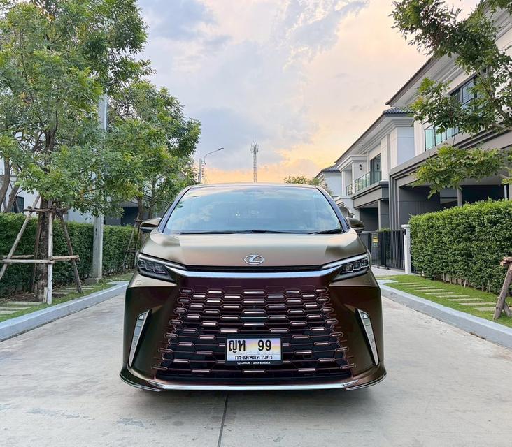 ปี 2024 Lexus LM350h 4 ที่นั่ง สีขาว Wrap สีพิเศษ รูปที่ 2