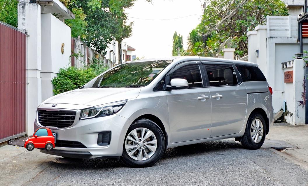 KIA GRAND CARNIVAL 2.2 LX ปี 2015 การันตีไมล์แท้ 58,xxx KM.
