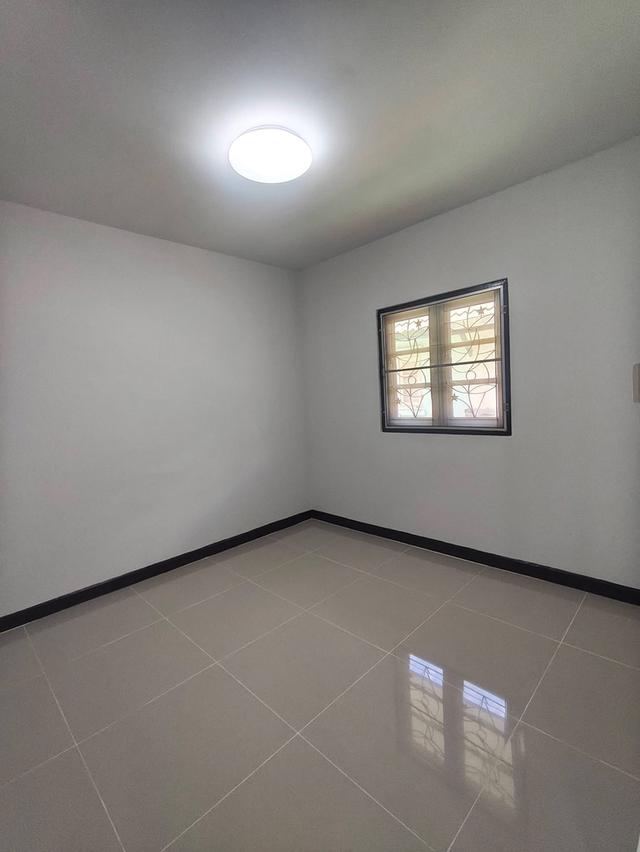 ขายทาวน์เฮ้าส์ ปรับปรุงแล้ว เนื้อที่ 18 ตรว.3ห้องนอน 2ห้องน้ำ   หมู่บ้านพฤกษา14 ซอยวัดลาดปลาดุก บางบัวทอง นนทบุรี ซ 10