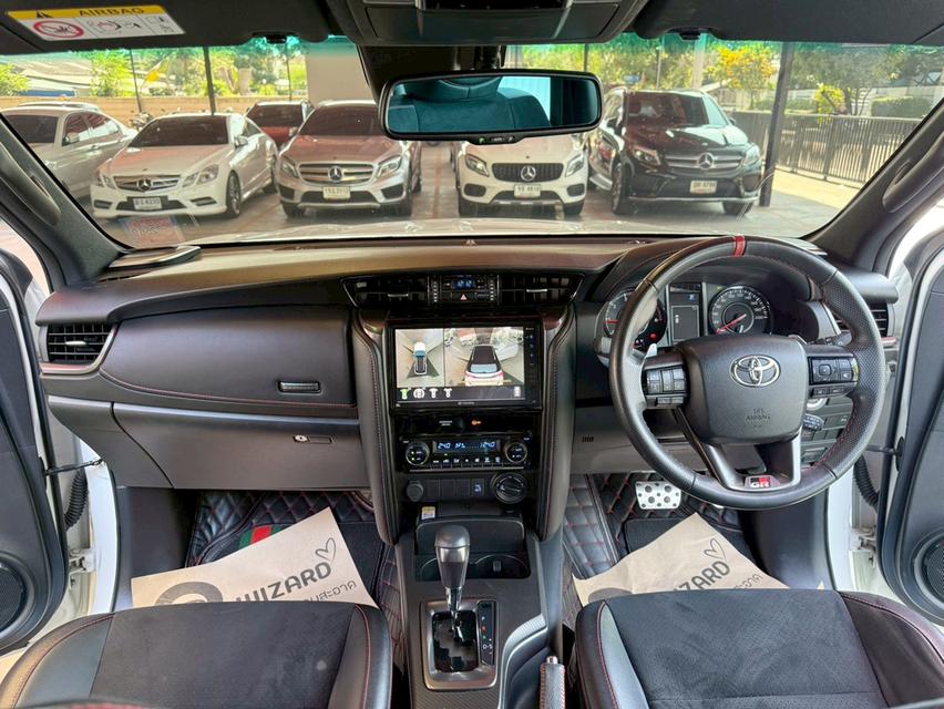 FORTUNER FORTUNER 2.8 GR Sport (Black Top) ปี2022 รูปที่ 6