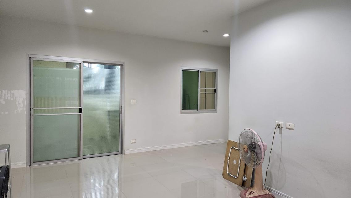 ขายทาวน์เฮ้าส์ หมู่บ้านศิราริน แบริ่ง 3