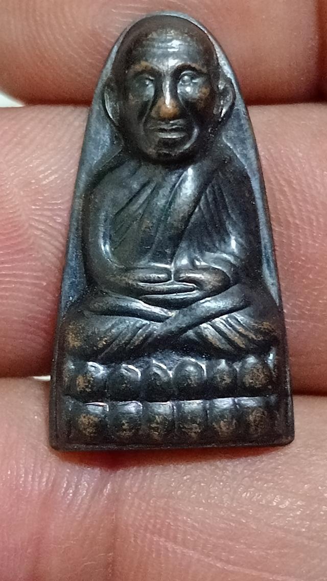 หลวงปู่ทวดวัดอาวุธ เตารีด 6